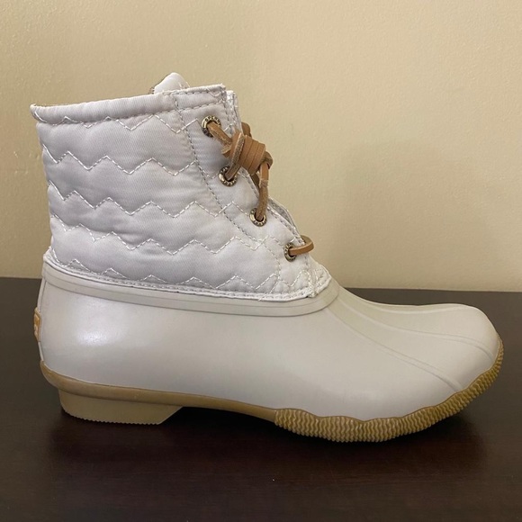Sperry Women's Saltwater Chevron Quilted Duck Boots - Picture 2 of 7